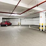 Cozy Black & White In Center With Free Garage By Renters Apartment Posen