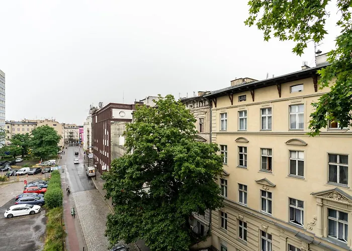 Cozy Black & White In Center With Free Garage By Renters Appartamento Poznań