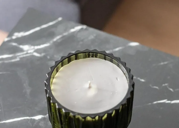 Appartamento Cozy Black & White In Center With Free Garage By Renters