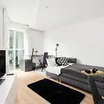 Apartman Cozy Black & White In Center With Free Garage By Renters