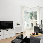 Cozy Black & White In Center With Free Garage By Renters * Poznan