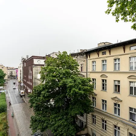 Cozy Black & White In Center With Free Garage By Renters Apartman Poznań