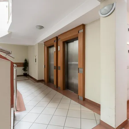 Apartman Cozy Black & White In Center With Free Garage By Renters Poznań