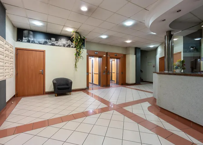 Cozy Black & White In Center With Free Garage By Renters * Poznań