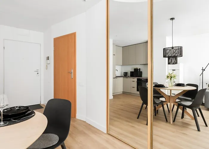 Appartamento Cozy Black & White In Center With Free Garage By Renters *