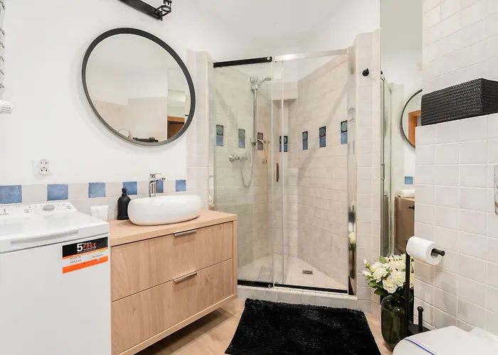 Appartamento Cozy Black & White In Center With Free Garage By Renters Poznań